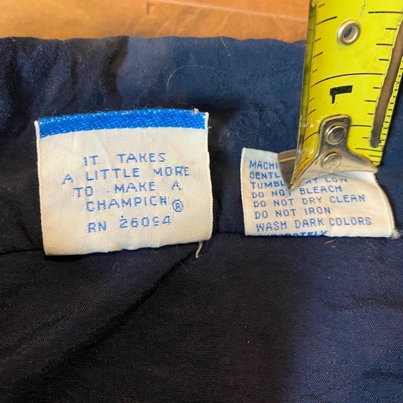 Vintage University of Michigan pullover nylon windbreaker - Picture 12 of 16